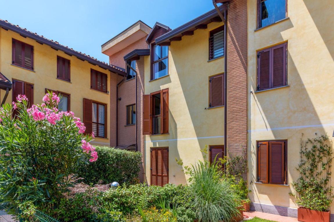 Casa Gialla 7A, New Apartment Milano&Como Bregnano Екстер'єр фото
