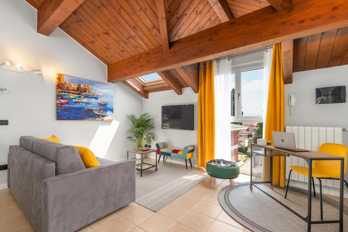 Casa Gialla 7A, New Apartment Milano&Como Bregnano Екстер'єр фото